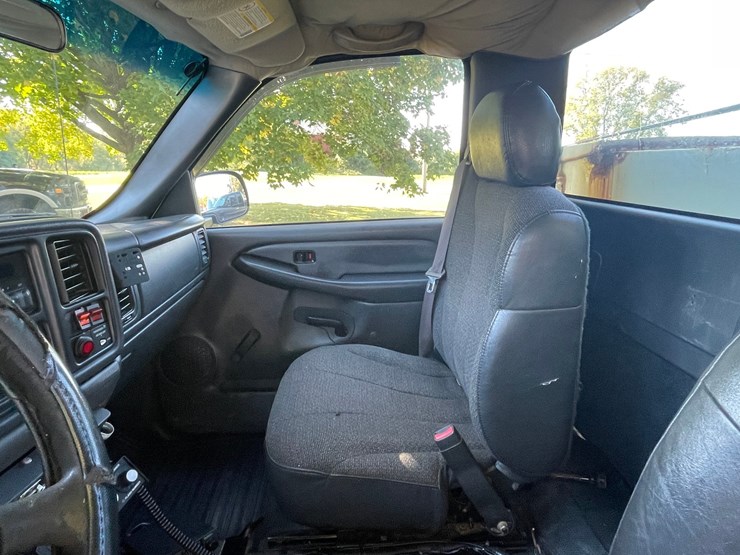 2002-chevrolet-2500-image-48