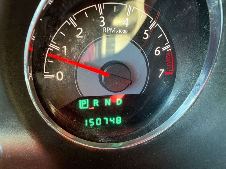 2014-chrysler-200-s-4-door-sedan-(150,748-miles)-image-26