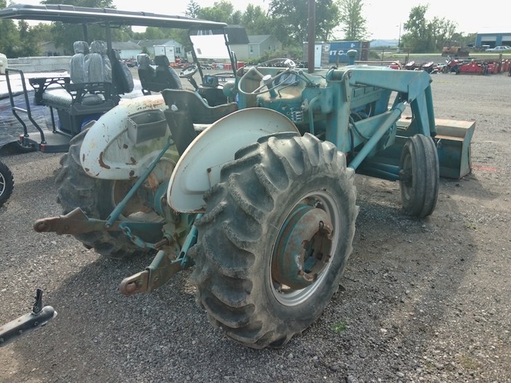 ford-4000-image-4