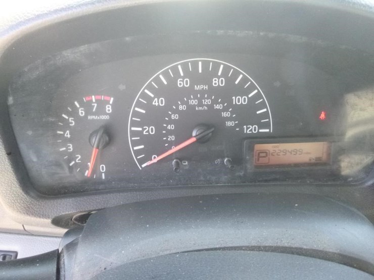 2015-nissan-nv200-image-12