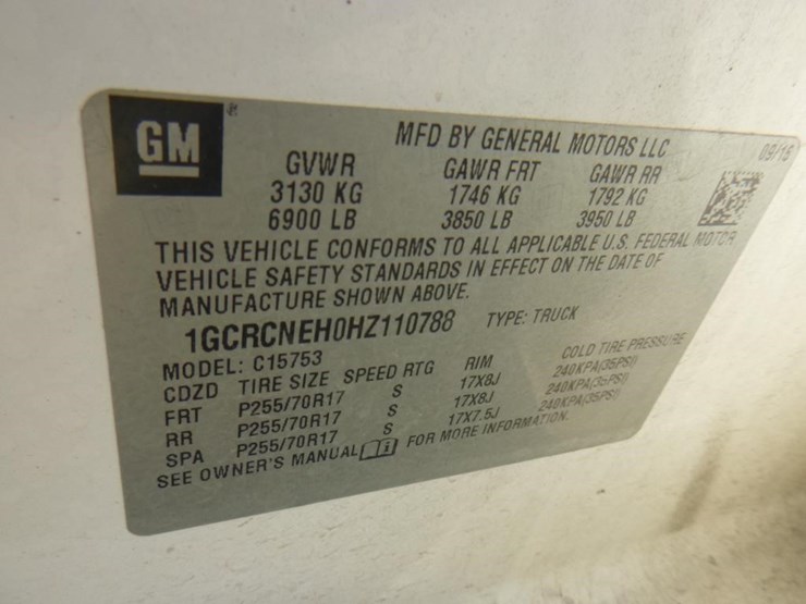 2017-chevrolet-1500-image-16