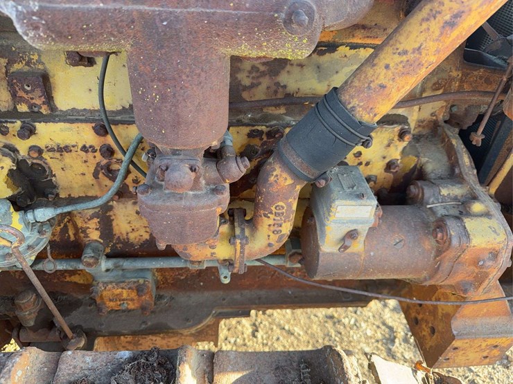 caterpillar-thirty-image-24