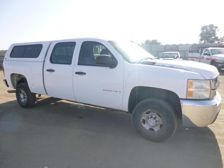 2008-chevrolet-2500-image-3