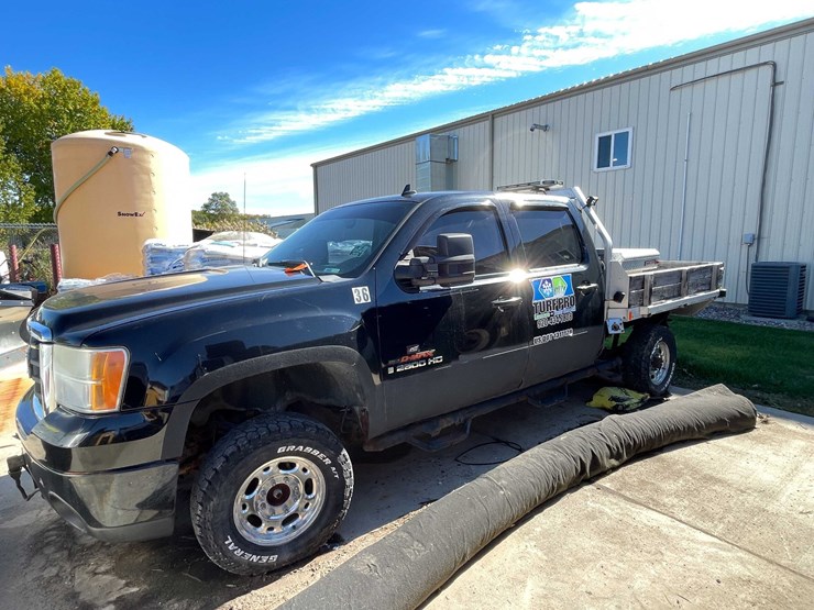 2008-gmc-2500hd-image-2