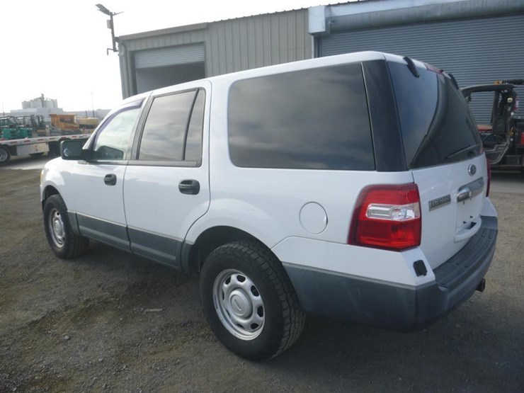 2011-ford-expedition-image-5