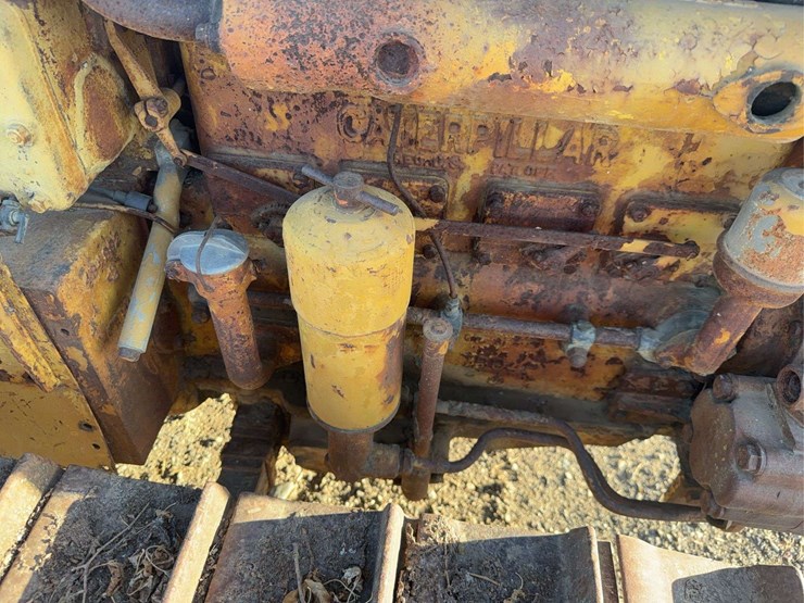 caterpillar-d2-image-26