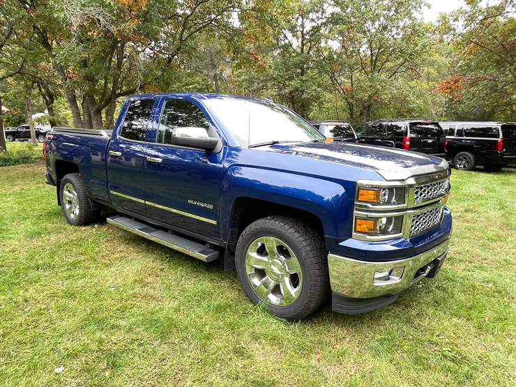 2014-chevrolet-1500-image-3