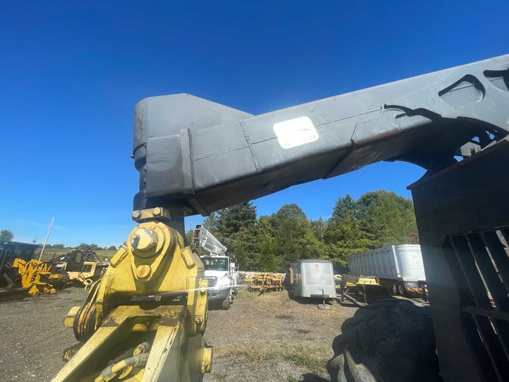2000-john-deere-660-image-31