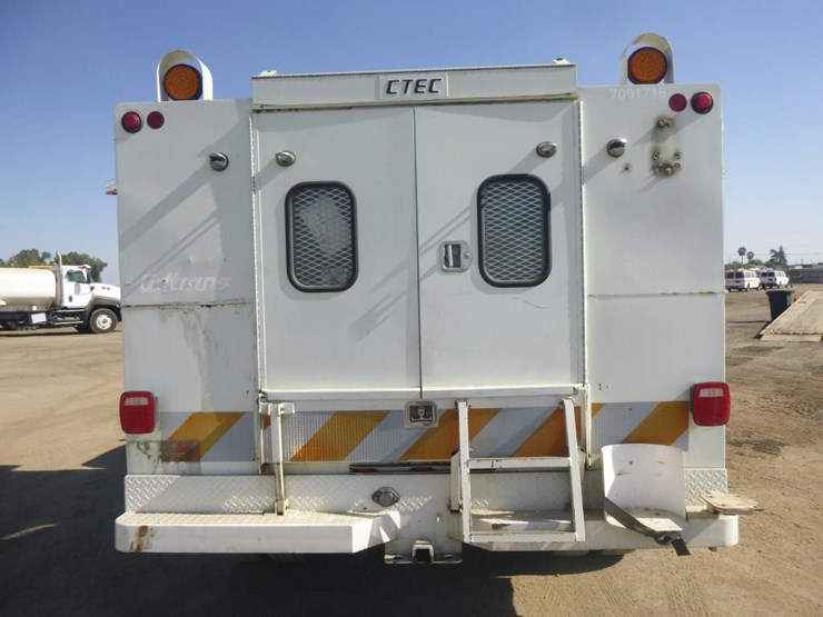 2005-ford-f450-image-23