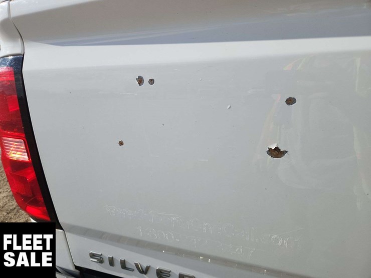 2015-chevrolet-silverado-1500-image-19