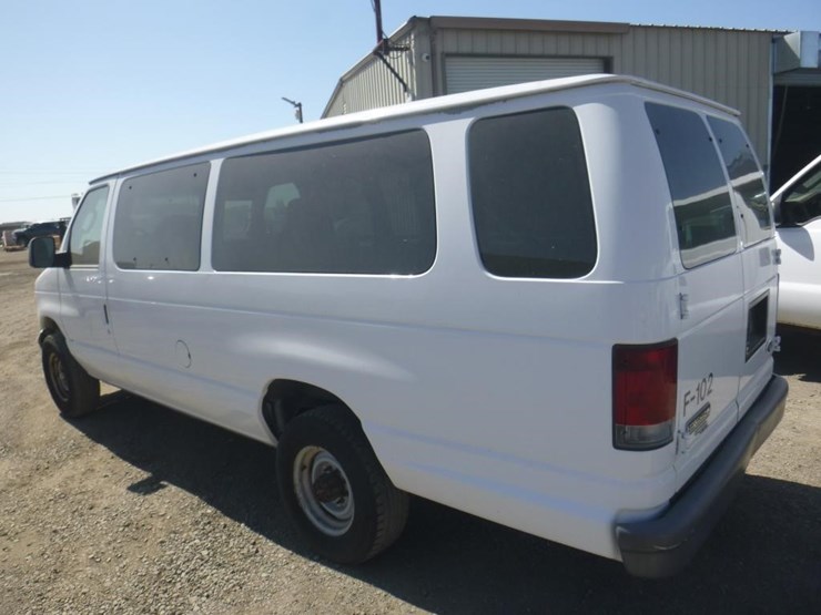 2007-ford-econoline-350-image-5