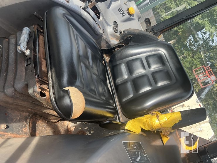 2019-kubota-m5n-091-image-11