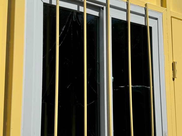 10-foot-shipping-storage-container-image-5