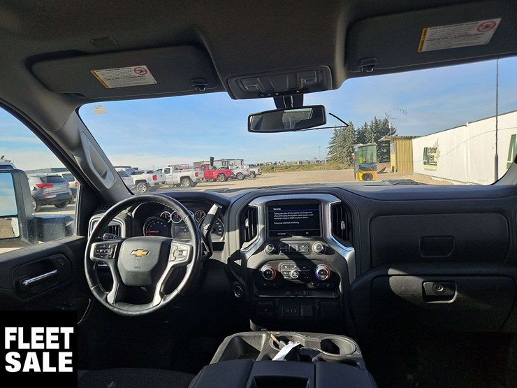2022-chevrolet-silverado-2500hd-image-19