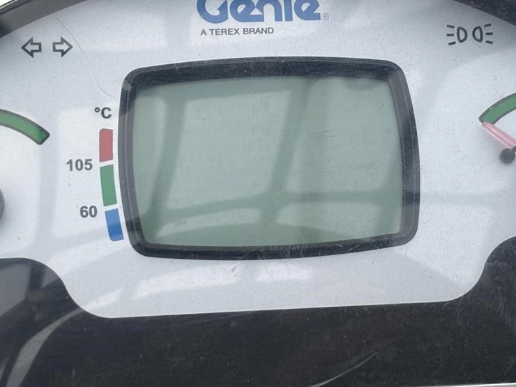 2020-genie-gth844-image-61