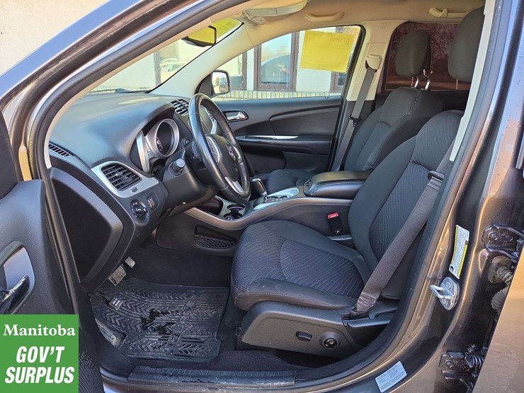 2017-dodge-journey-image-16