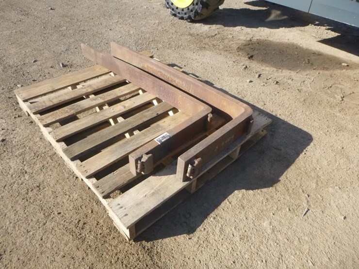 47"-forklift-forks-image-4