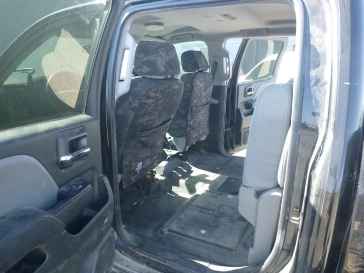 2018-chevrolet-1500-image-8