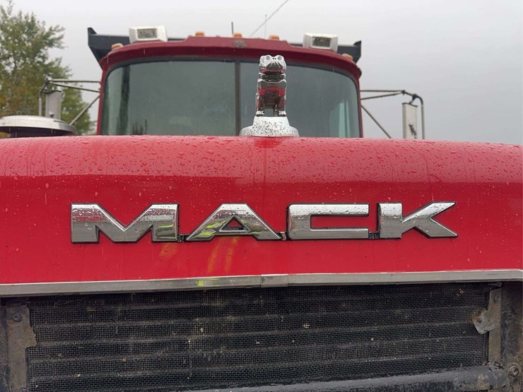 2005-mack-rb688s-image-19