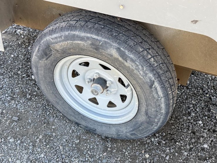 2020-sullivan-palatek-p185-towable-air-compressor-image-17