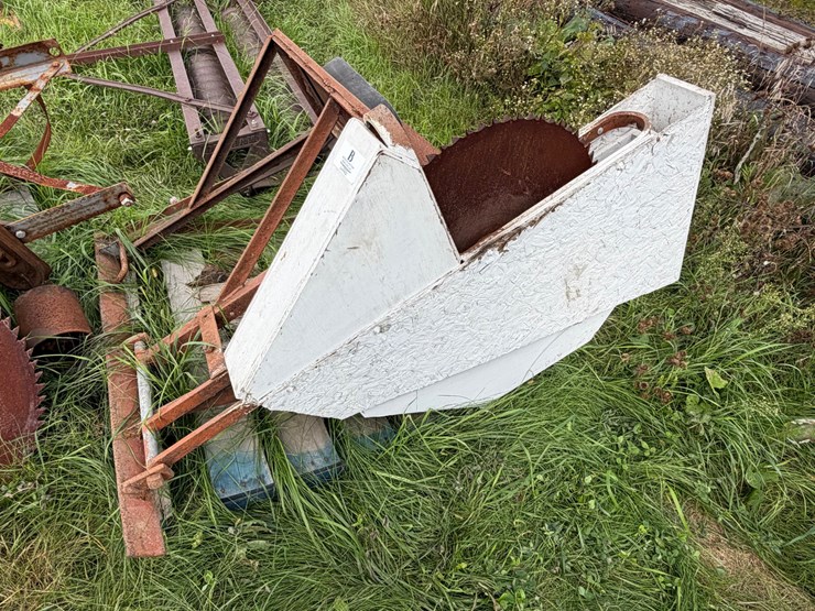 #4022-•-table-buzz-saw-image-2