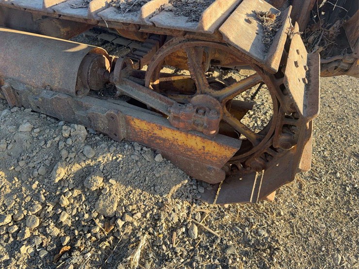 caterpillar-d2-image-7