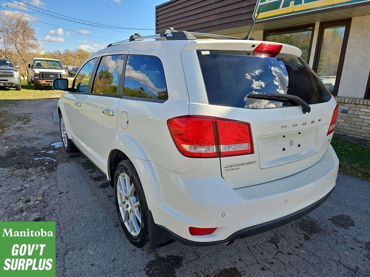 2015-dodge-journey-image-4
