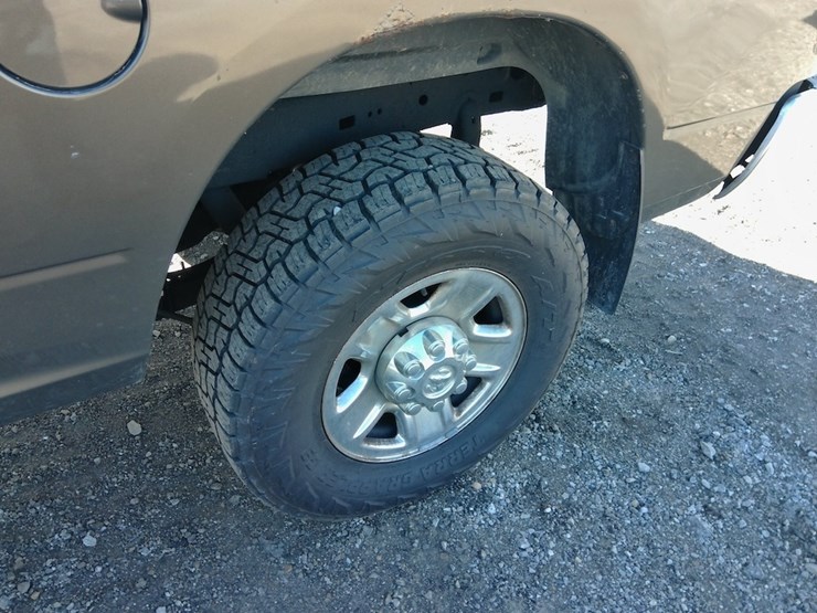 2014-dodge-2500-image-18
