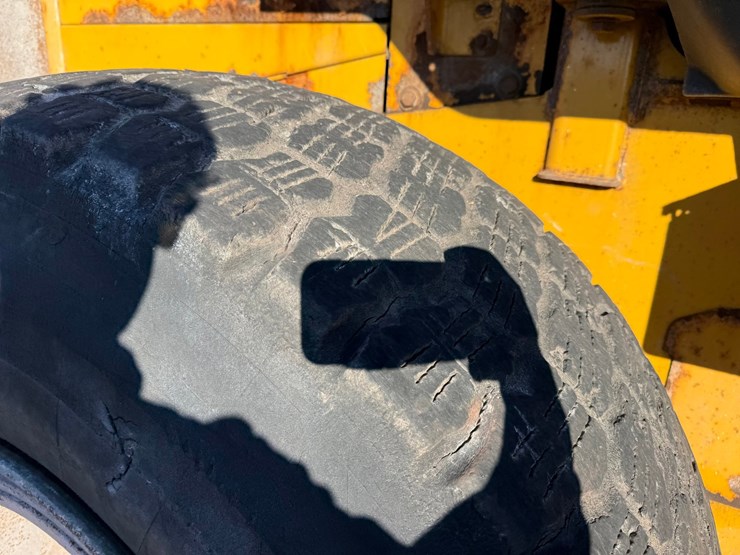 deere-644j-image-110