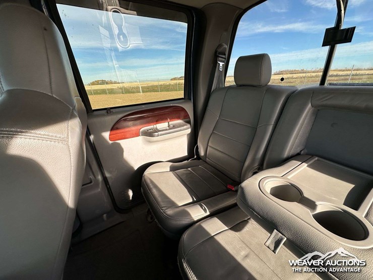 2005-ford-f350-image-30
