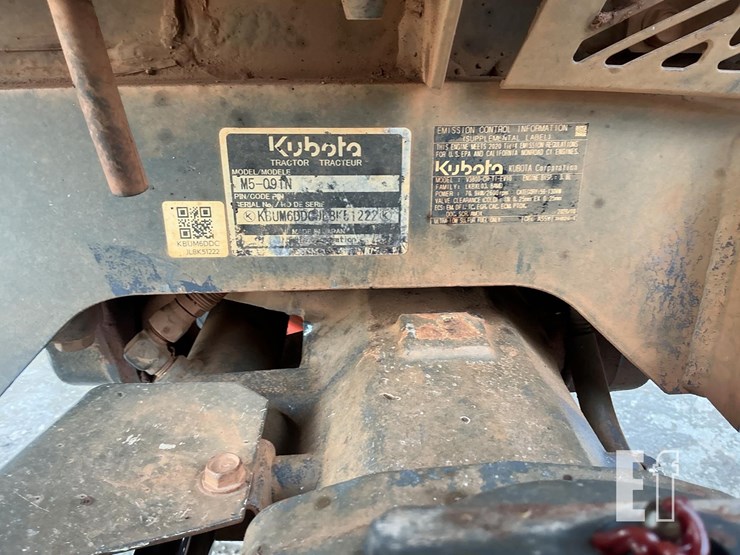 2019-kubota-m5-091-image-21