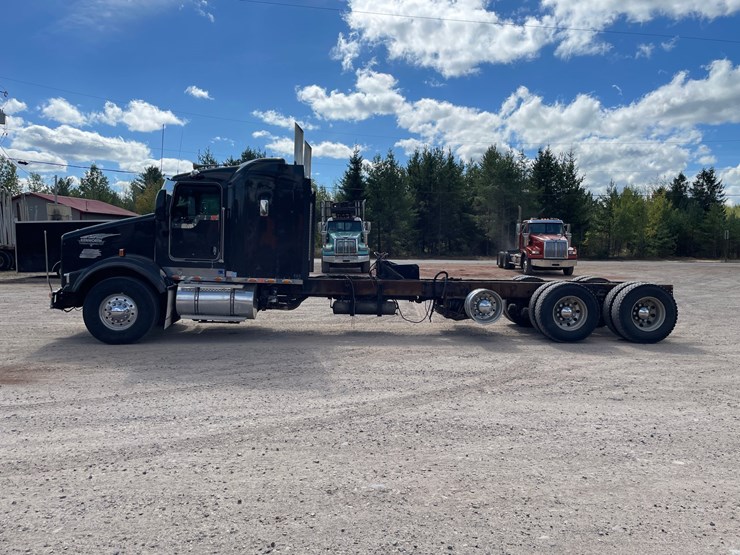 2005-kenworth-t800-image-8