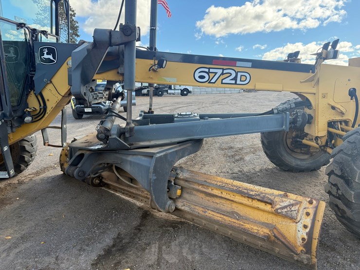 deere-672d-image-29