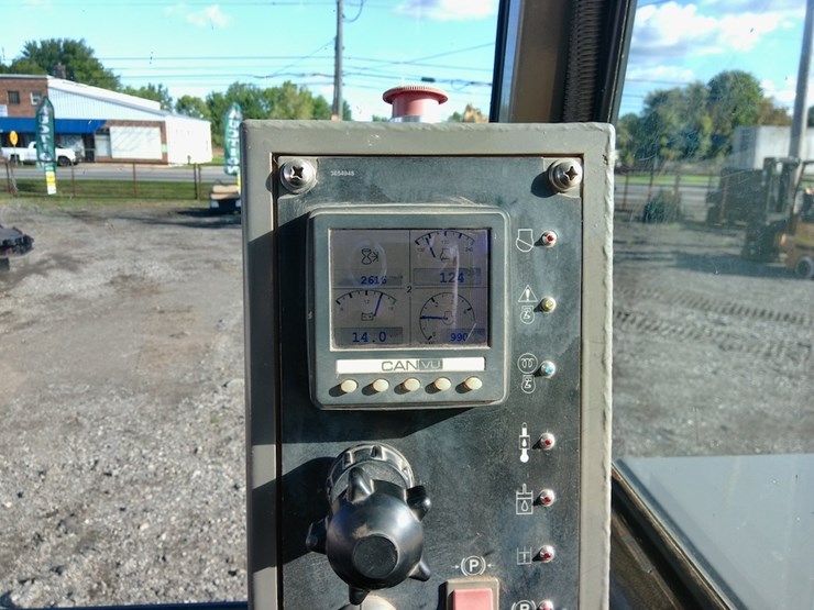 2013-terramac-rt9-image-12