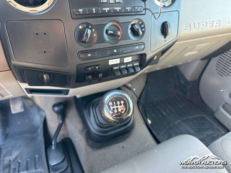2009-ford-f550-xlt-image-23