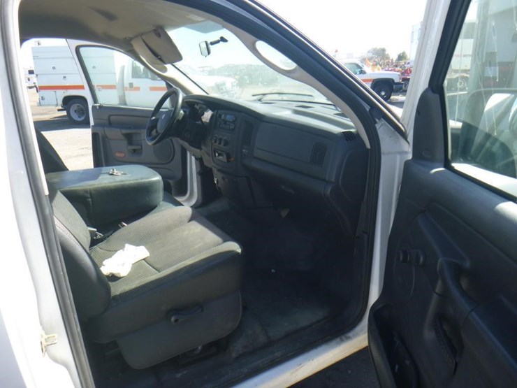 2004-dodge-ram-2500-image-6