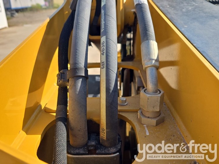 2017-caterpillar-279d-image-36