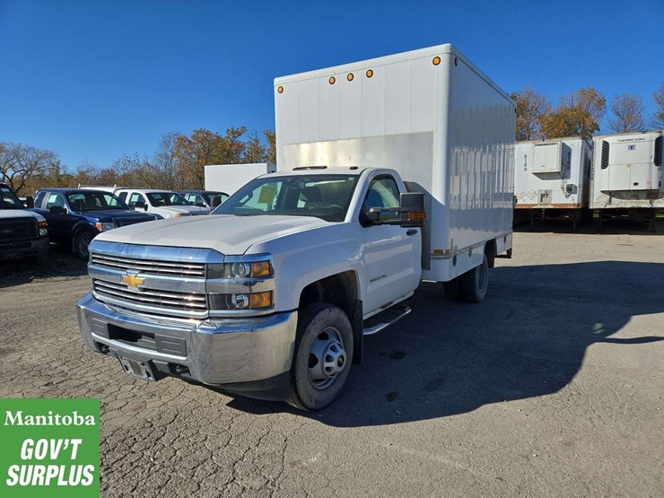 2017-chevrolet-silverado-3500hd-image-1