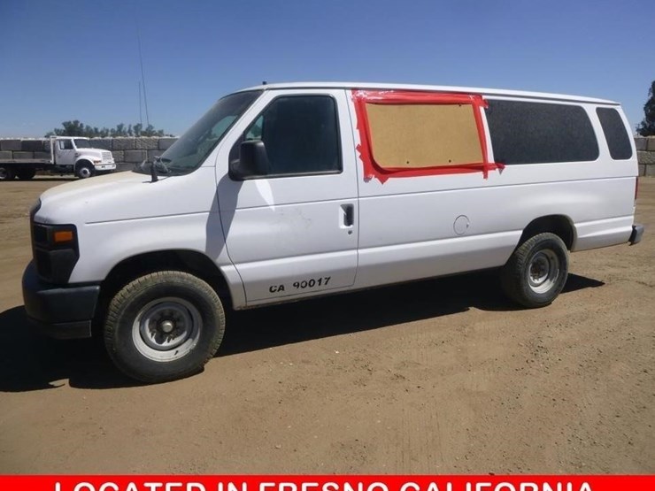 2008-ford-e350-image-1