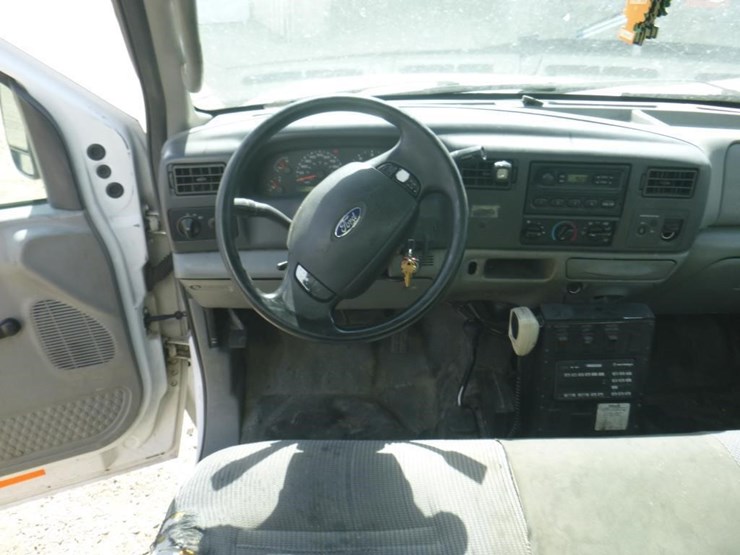 2003-ford-f450-image-8