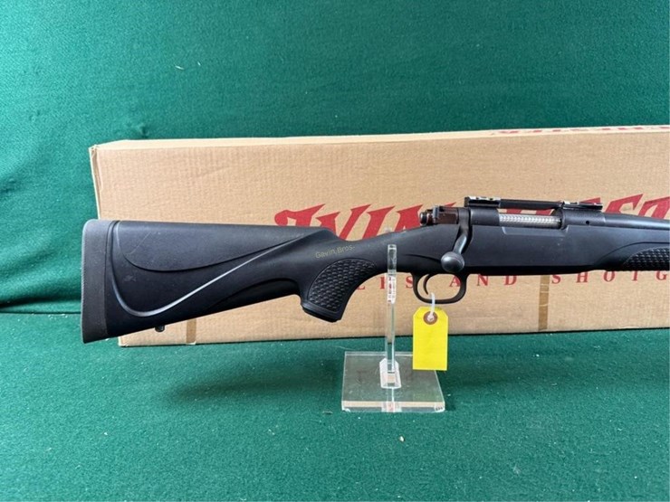 winchester-mdl.70-243-wssm-rifle-image-2