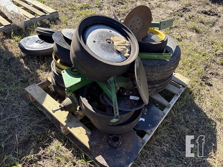 john-deere-7000-image-11