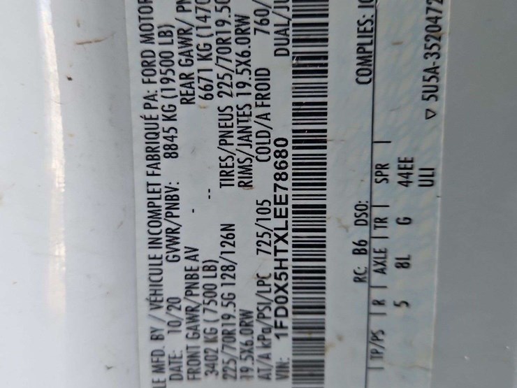 2020-ford-f550-image-36