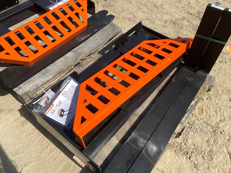 #2016-•-wolverine-skid-steer-pallet-fork-attachment-image-7