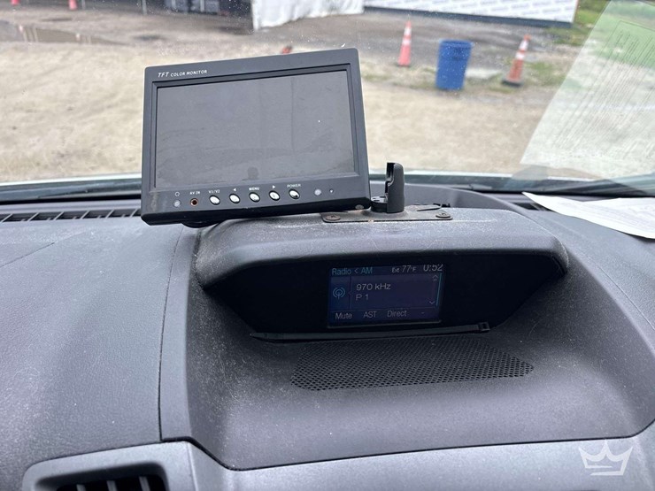 2016-ford-transit-image-16