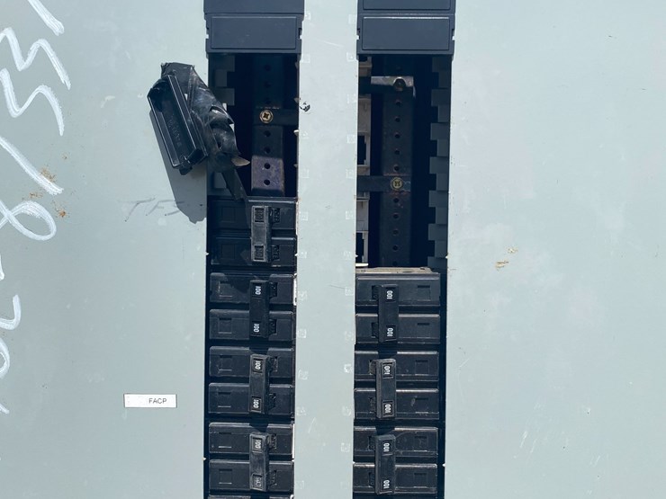 #7504-•-free-standing-breaker-panel-image-6