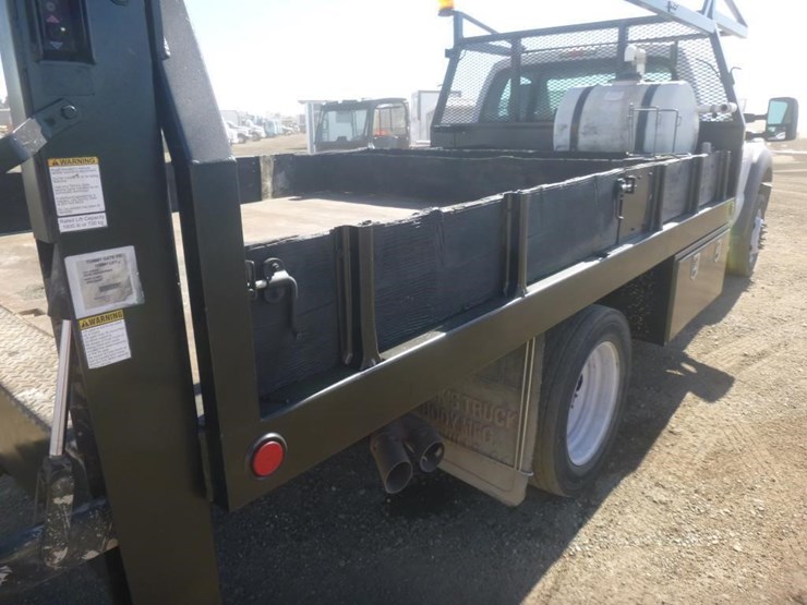 2012-ford-f550-image-8