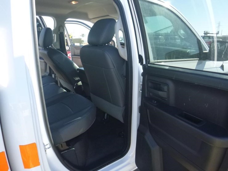 2016-dodge-1500-image-9