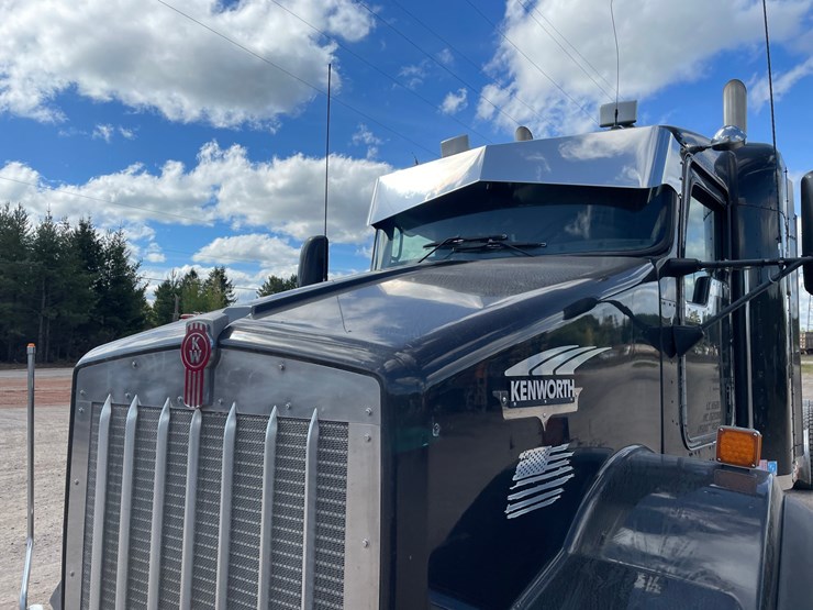 2005-kenworth-t800-image-11