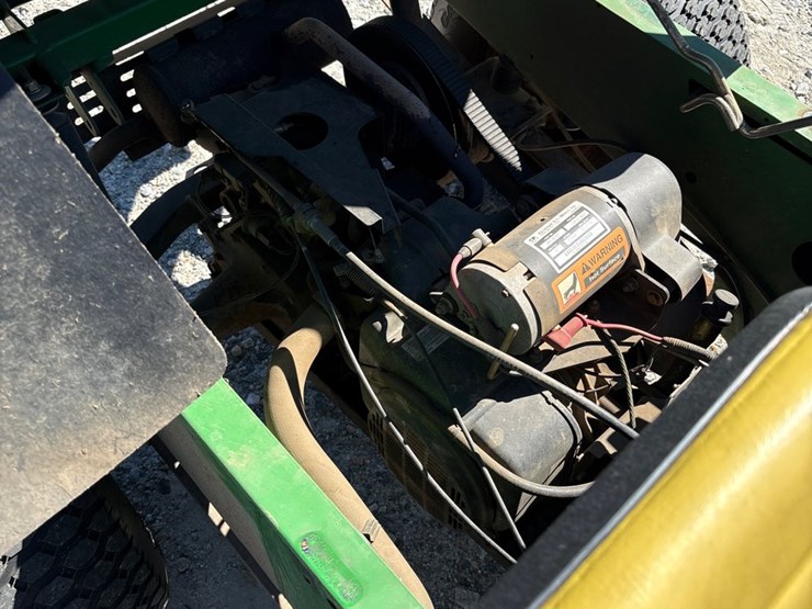 john-deere-gator-image-12